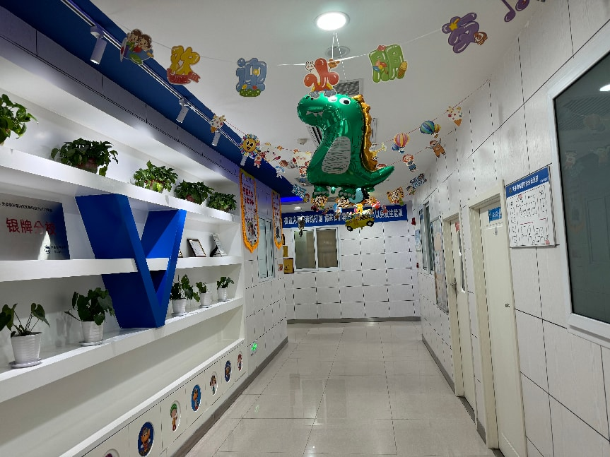 孩子英语学一阵没动静了?大连天童教育:不是停了,是在攒劲(图1) 孩子英语学一阵没动静了?大连天童教育:不是停了,是在攒劲(图1)